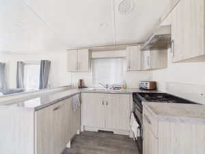 Kitchen- click for photo gallery